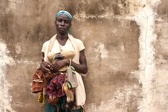 Photo art by Lucía Arias Ballesteros: dancer in traditional attire from Kumbungu, Ghana.