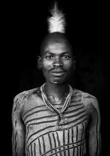 Eric Lafforgue, Bashada tribe man with body painting Ethiopia (Burundi, Afrika)