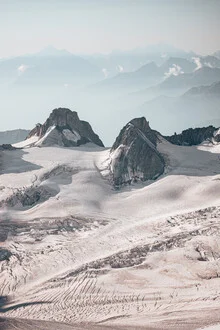 Photo art by Eva Stadler: mountain landscape featuring Pointe Helbronner in high altitude.