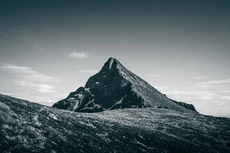 Photo art by Sebastian Worm: serene mountain landscape in Norway