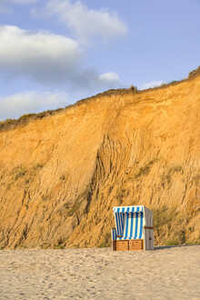 Michael Valjak, Beach chair at the Red Cliff on Sylt (Germany, Europe)