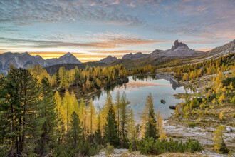 Michael Valjak, Herbst am Lago Federa in den Dolomiten