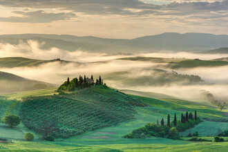 Michael Valjak, Morning mist in theVal d'Orcia in Tuscany (Italy, Europe)