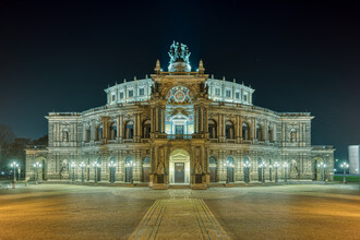Michael Valjak, Semper Opera at night (Germany, Europe)