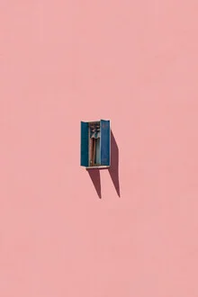 Photo art by Rupert Höller: soft pastel colors and light play at the window