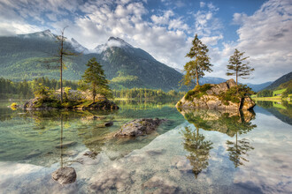 Michael Valjak, Morning sun at Hintersee lake in Bavaria (Germany, Europe)