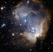 Fotokunst von Nasa Visions: Sternen-Cluster NGC 602 im Weltraum betrachtet