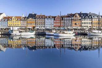 COPENHAGEN Nyhavn in the morning - Fineart photography by Melanie Viola