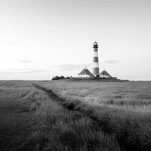 Fotokunst von Christian Janik: Leuchtturm Westerhever im Morgenlicht