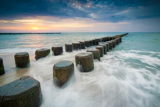 Fotokunst von Martin Wasilewski: friedlicher Sonnenuntergang an der Ostsee