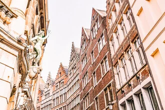 Photo art by Lotte Wildiers: atmospheric cityscape of Antwerp with pink accents