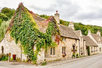 Photo art by Lotte Wildiers: urban view of Castle Combe with autumn colors