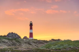 Fotokunst von Michael Valjak: Sonnenaufgang über den Dünen von Sylt