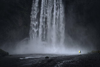 Tillmann Konrad, Skogafoss shower #1