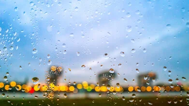 Photo art by J. Daniel Hunger: raindrops on the Cologne skyline