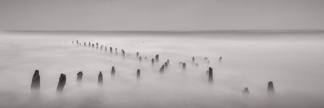 Wall art featuring calm waves and a panorama of the Baltic Sea, evoking meditative moods.