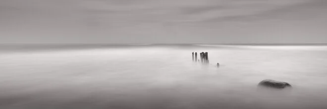 Photo art by Dennis Wehrmann: tranquil ocean scene with gentle waves