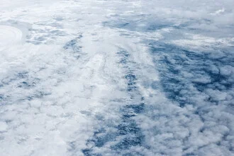 Wunderschönes Eis auf dem Meer über Grönland, ruhige und friedliche Stimmung