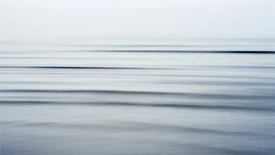 Photo art by J. Daniel Hunger: calm Baltic Sea waves captured in long exposure