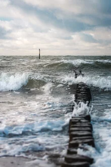 Photo art by Nils Steiner: storm over the Baltic Sea with strong waves and cloudy sky