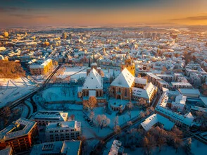 Photo art by Dennis Schmelz: majestic cathedral over Erfurt in winter with snow