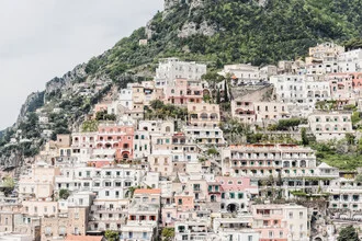 Fotokunst mit Blick auf Positano an der Amalfiküste, sanfte Farben und mediterrane Stimmung.