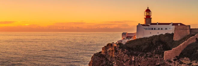 Photo art by Achim Thomae: sunset over the Atlantic with cliffs in view
