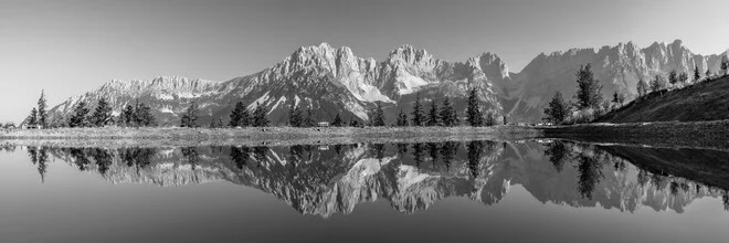 Photo art by Achim Thomae: calm mountain lake in summer reflecting the mountains