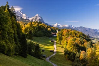 Photo art by Achim Thomae: autumn landscape in the Bavarian Alps with colorful foliage.