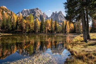 Photo art by Achim Thomae: Autumn colors over Lago Antorno in the Dolomites