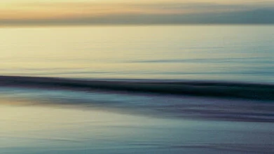 Photo art by J. Daniel Hunger: gentle wave at the North Sea in Zeeland