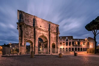 Fotokunst von Achim Thomae: Kolosseum bei Sonnenuntergang in Rom