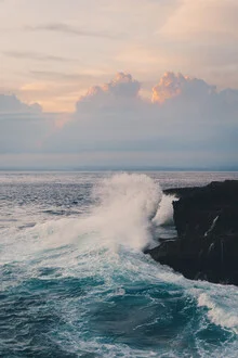 Fotokunst von Christian Seidenberg: Sonnenuntergang über den Klippen von Bali