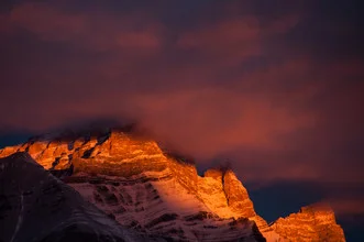Photo art by Alexander Roe: gentle sunrise over the mountains of Canada