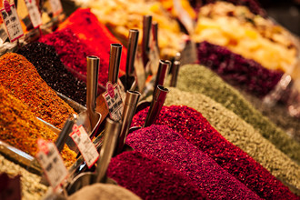 Philipp Langebner, spices all in a row (Turkey, Europe)