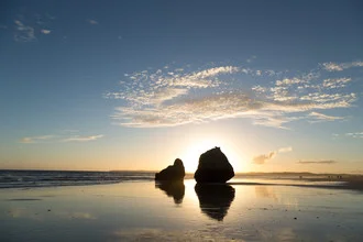 Photo art by Nicolas Delbrück: calm coastal landscape at sunset in Portugal