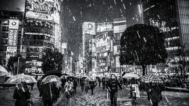 Photo art by Jörg Faißt: Winter scene in Shibuya with snow-covered streets.