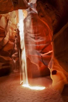 Sunbeam in Slot Canyon #02 - fotokunst von Michael Stein