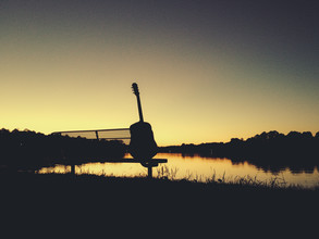 Greg Hogan, The Guitar (Vereinigte Staaten, Nordamerika)