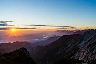 Wunderschönes Fotokunstmotiv von Manuel Ferlitsch: Morgendliche Berglandschaft in Kärnten