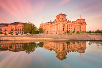 Matthias Makarinus, Reichstag Berlin Summer Reflection (Germany, Europe)