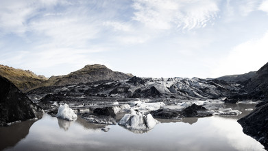 Gabi Kuervers, Sólheimajökull - Iceland, Europe)