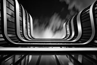 Fotokunst von Oliver Buchmann: beeindruckende schwarz-weiß Flughafenaufnahme