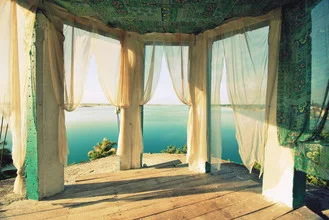 Beautiful photo art featuring a sea view with gentle sunlight streaming in.