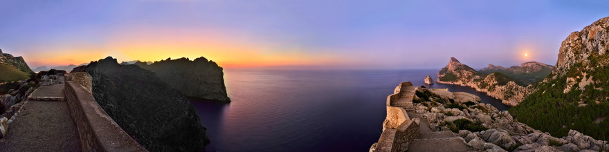 Hans Altenkirch, The last light (Spain, Europe)