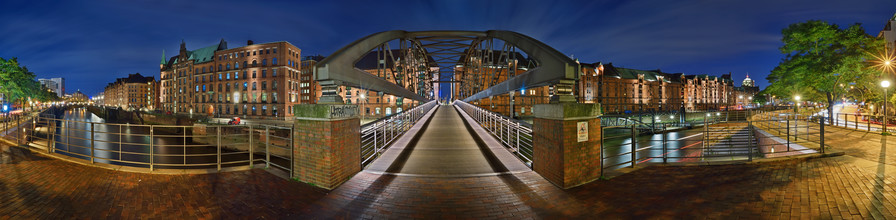 Hans Altenkirch, The bridge to old town - Germany, Europe)