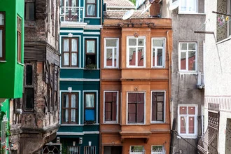 Colorful photo of Istanbul: old houses and windows in a calm atmosphere