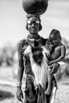 Nicole Cambré, Daasanach - Zambia, Africa)