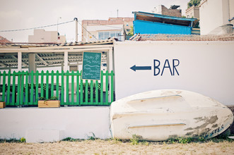 Andrina Peric, Barcelona Beach Bar - Spain, Europe)