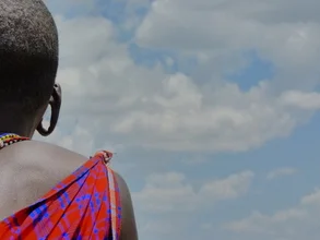 Photo art by Clara García-Carrillo: Masai listening intently to the sky.